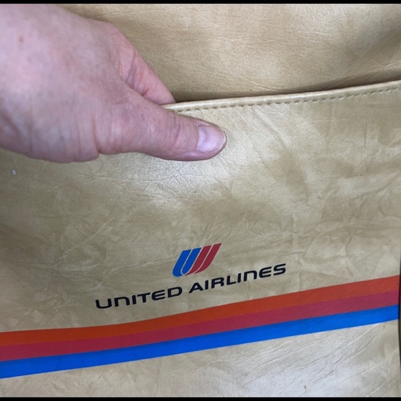 Vintage United Airlines Vinyl Bag - Picture 3 of 6